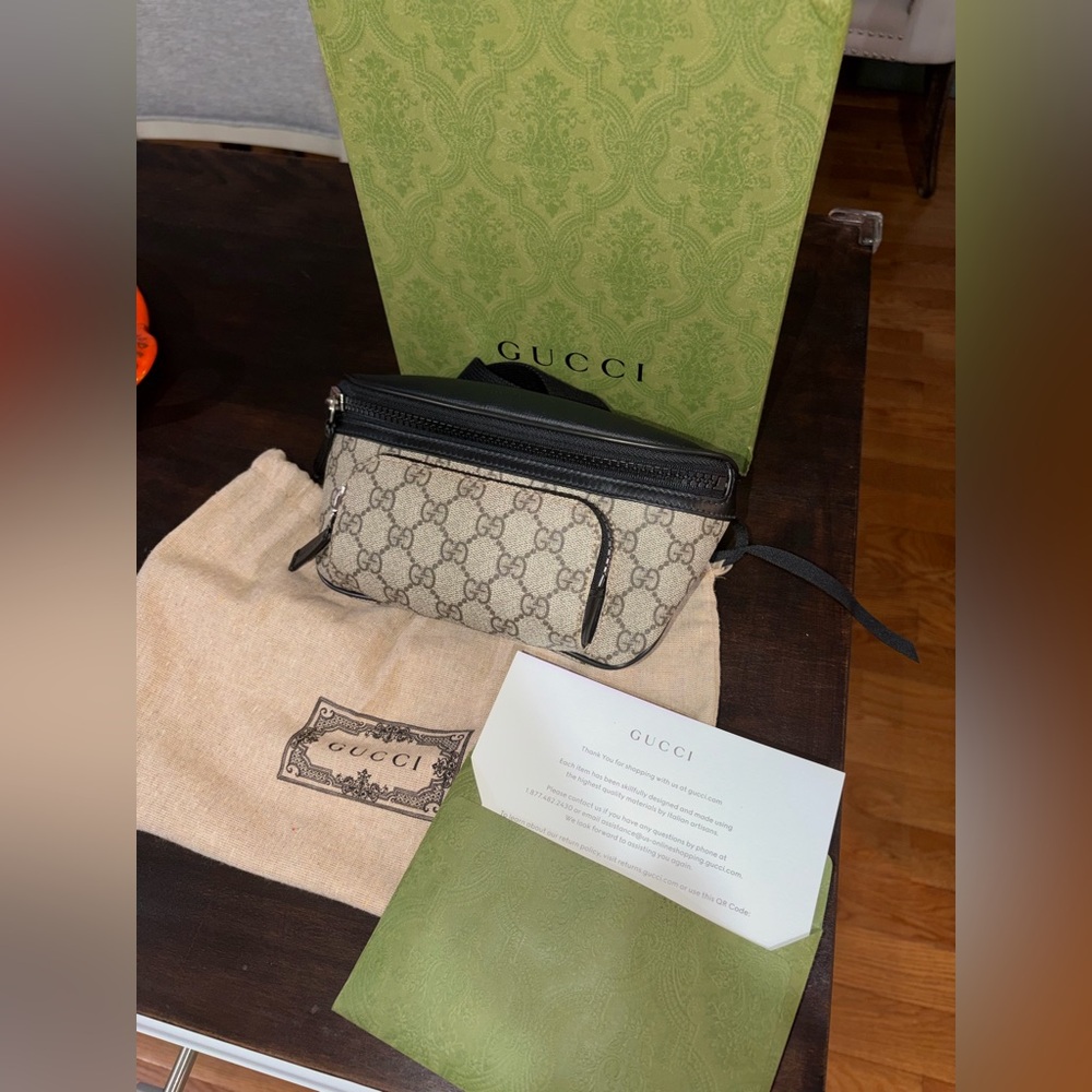 Gucci Beige and Black Monogram Fanny/ belt bag GG supreme Eden